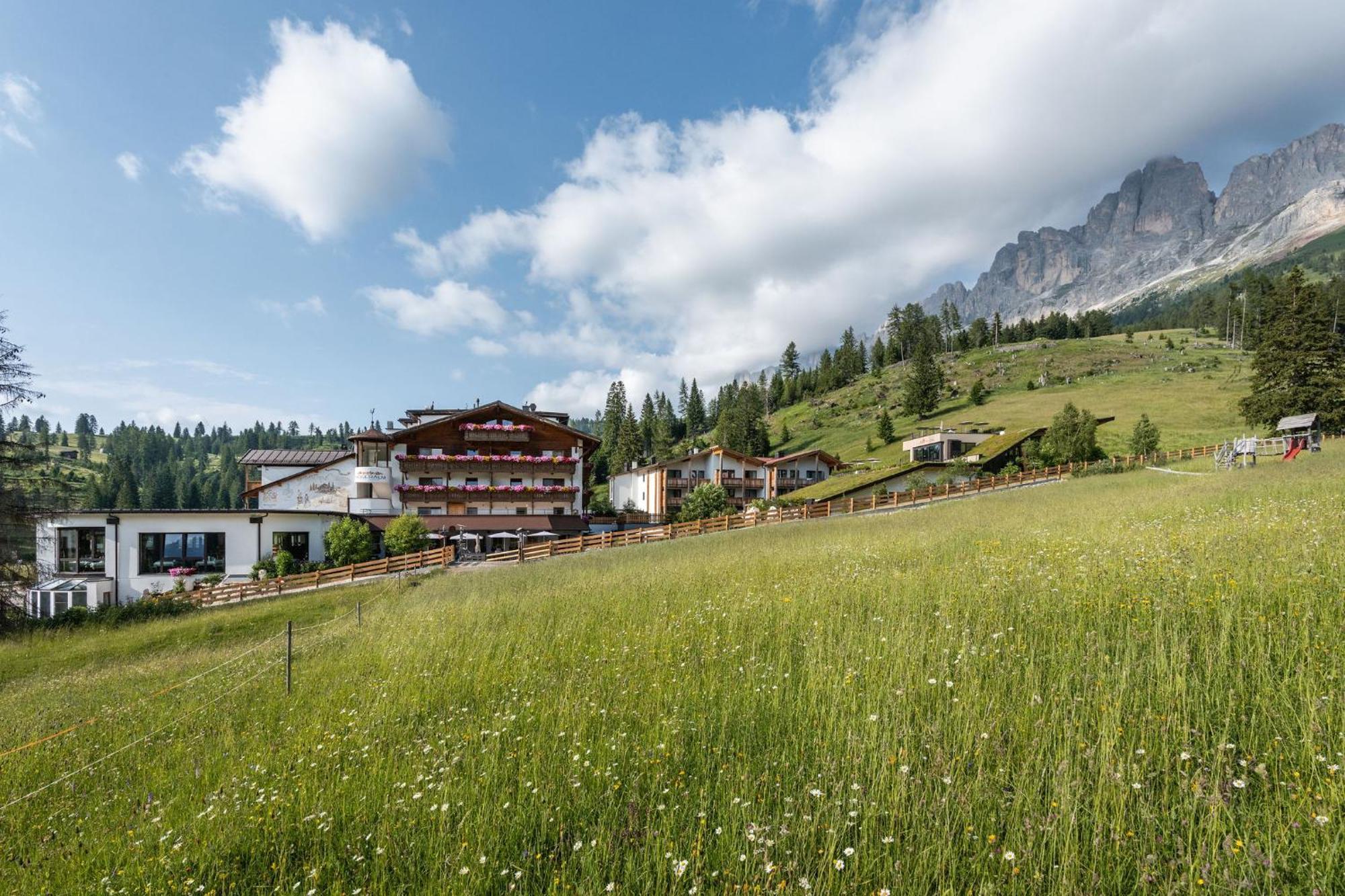 Moseralm Dolomiti Spa Resort Nova Levante Zewnętrze zdjęcie